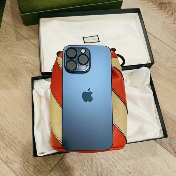 NIB Authentic Gucci GG Marmont Bucket Bag Diagonal Quilted Leather Mini-ORANGE - Picture 4 of 5